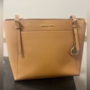 REAL Michael Kors purse - Tan LIKE NEW